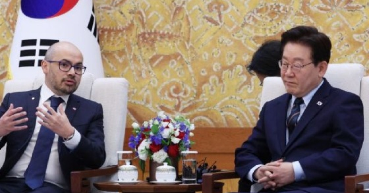 President Lee: "Gemini Sometimes Acts Unprompted"... Hassabis: "Safeguards Are Essential"