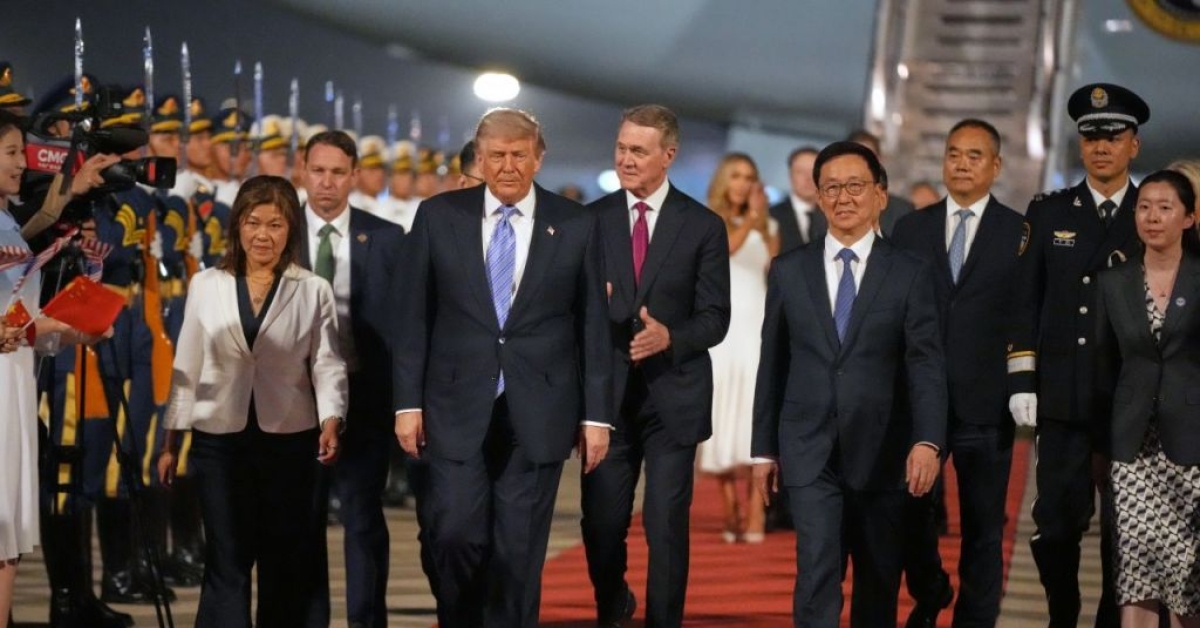 特朗普抵达中国北京…14日与习近平举行首脑会谈