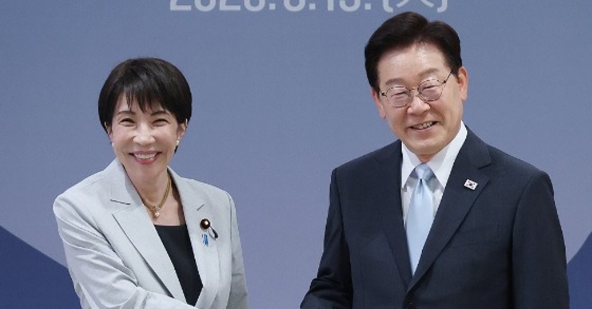 Lee Holds Summit with Takaichi: "Cooperation Beyond Precedent"