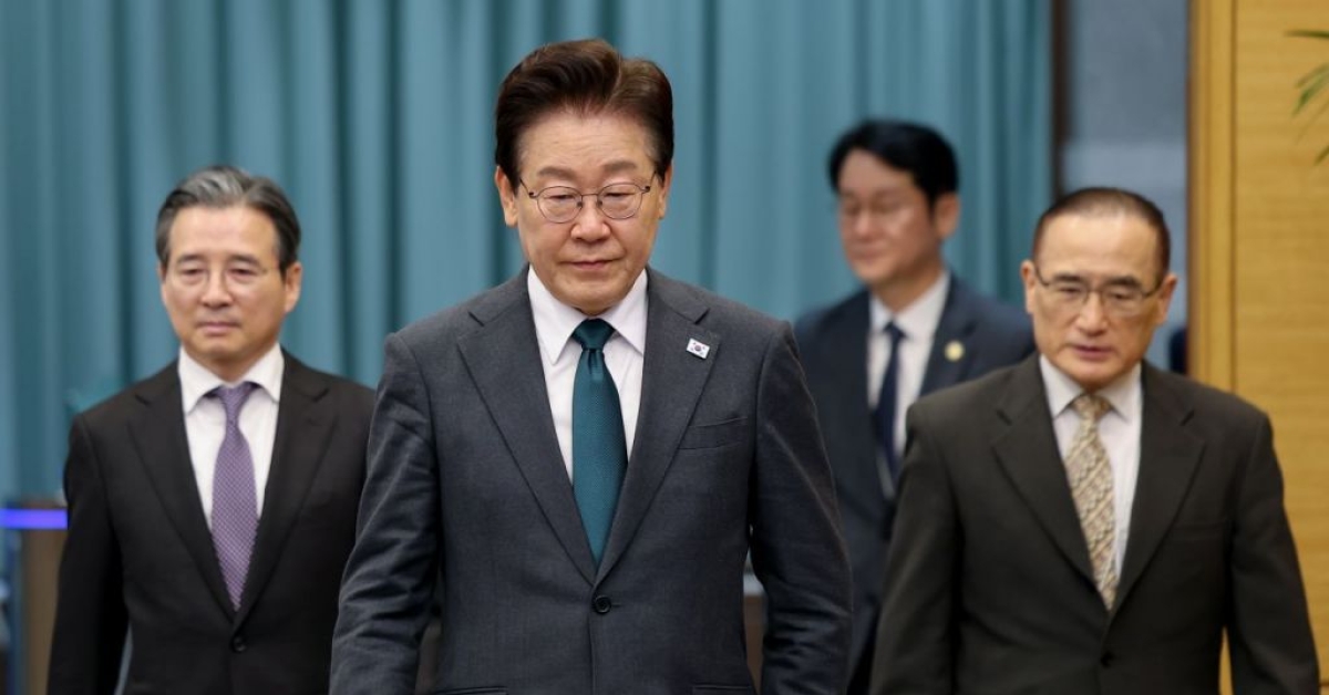 Lee Directly Refutes "Honam Water Shortage Theory": "Samsung and SK Are Not Foolish Enough to Build Factories in Water-Scarce Regions"