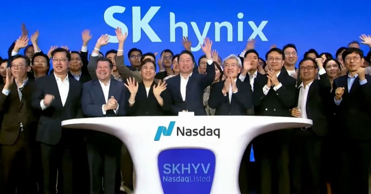 SK hynix Opens on NASDAQ at $170... "Memory Shortage May Last Until 2030"