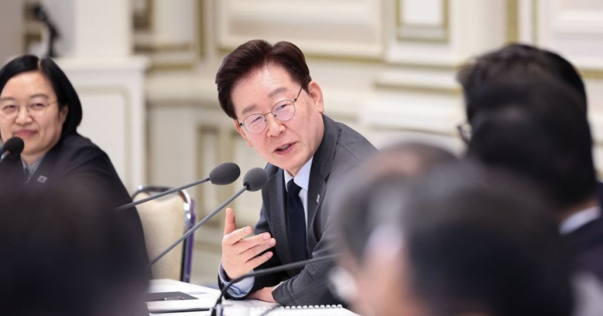 Lee: "If Politics Hinders AI and Semiconductor Boom, Leap Opportunity Will Be Lost"... Next Year's Budget Set at "800 Trillion Won Plus Alpha"