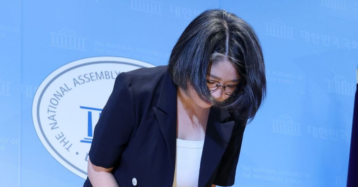  Kim Minseok劝辞后Yong Hyein最终辞职……青瓦台第二次内阁改组象征性也受打击