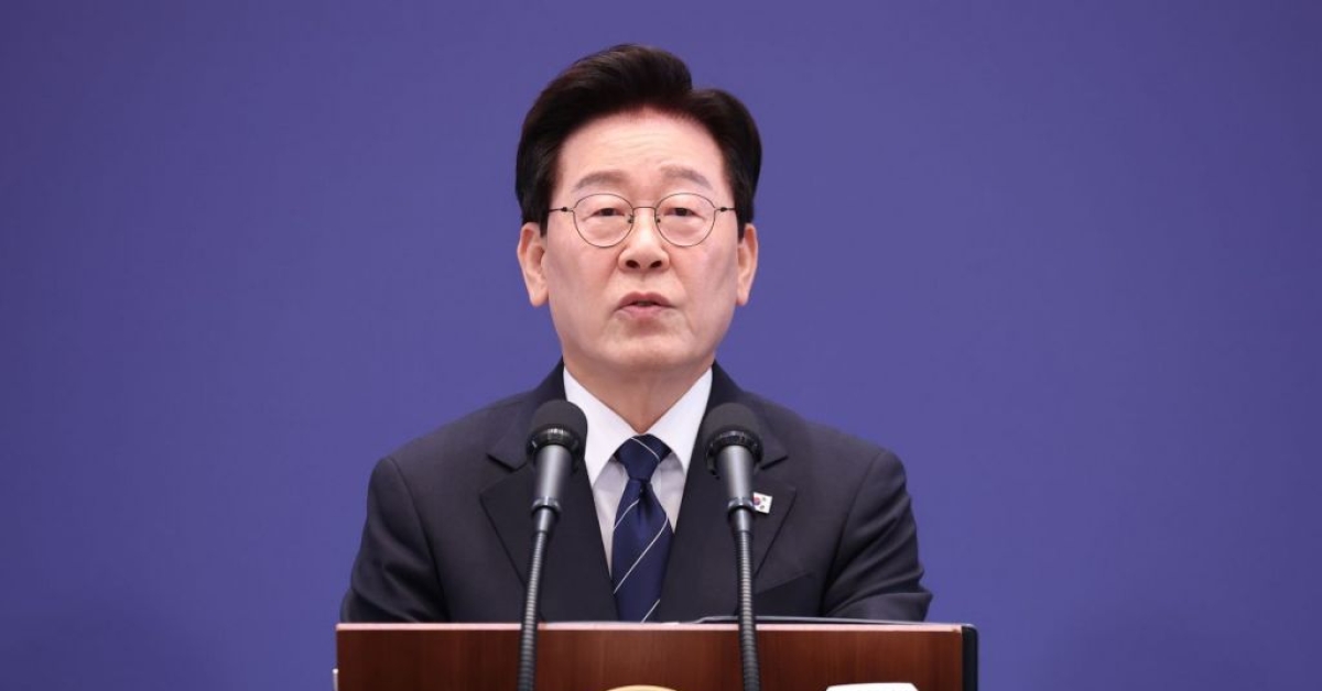 李总统：“完全无意连任，宪法上也不可能”