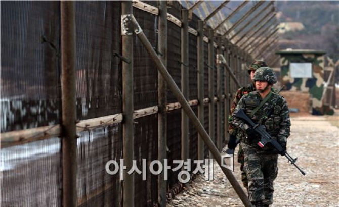 군 "'민간인 GOP 철책 훼손' 부대 경계작전 전반 조사"