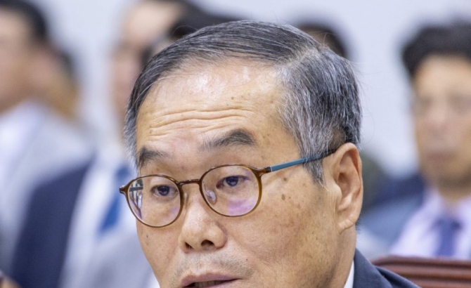 [2026국감]방사청장 "한화의 KAI 지분인수, 장단점 있어"