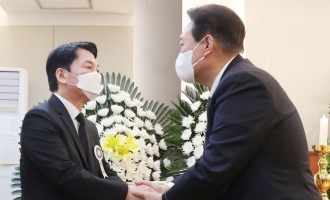[통의동24시]尹 당선인이 밤 9시 대학로를 찾은 까닭