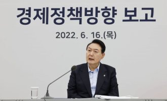 [尹정부 경제]'규제 철폐·감세'로 민간 주도 성장 지원…재정·연금·공기업은 개혁