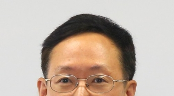 새 민정수석에 '기획통' 봉욱 전 대검차장 거론…檢 출신으로 다시 검토