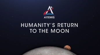 54년만에 달 가는 美 로켓, 발사대 올랐다