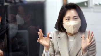 경기도 前공무원 "이재명 아내 김혜경의 사적 심부름했다"…與 "허위사실"
