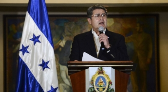 트럼프, 美서 45년형 복역 중인 온두라스 前대통령 