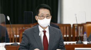 국정원 \"박지원 고발은 '군사정보처리체계' 문건 삭제와 무관\"
