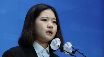 박지현發 내홍…민주, 일단 덮고 간다