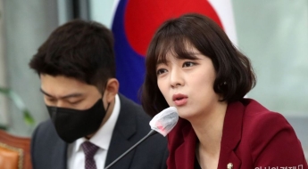 MBC 출신 배현진 "괴롭힘 쉬쉬하고 집단 따돌림…나쁜 사내문화"