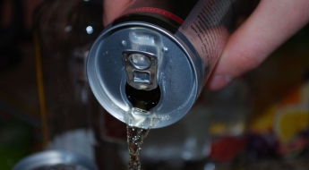 술·담배 안했는데 '혈압 254' 뇌졸중 쓰러진 50대…매일 8개씩 마신 '이것' 때문