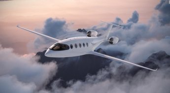 “전기항공기가 온다”…세계 최초 배터리 전기여객기 ‘비행 성공’