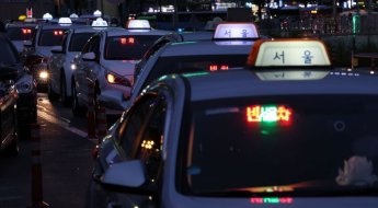 서울 택시 심야할증 최대 40% 인상… 공급 확대 기대