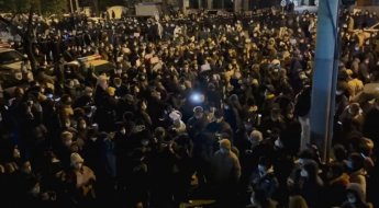 中 대규모 시위…시험대 오른 시진핑의 '제로코로나'