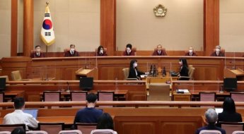 재판관 '정치 성향'으로 갈린 검수완박 권한쟁의… 민형배 '위장탈당' 확인