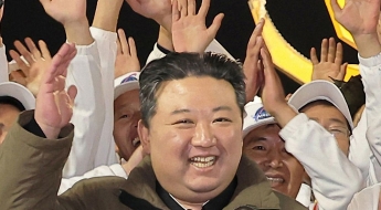 김정은, 北정권수립일에 “절대적 지위 되돌릴수 없어”
