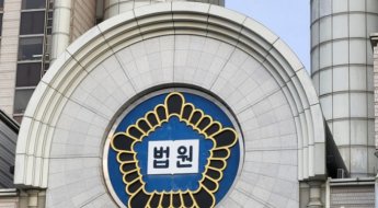 '청담동 술자리 의혹' 첼리스트 "내 목소리 이용 그만"…가처분 신청