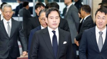 회장 된 '용진이형', 인스타그램 전격 중단…게시물도 삭제