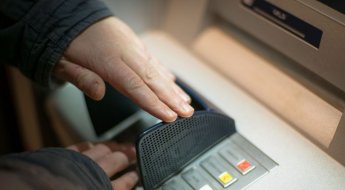 "190억 뽑아갔다"…돈 퍼주는 '횡재 ATM'에 몰려간 사람들