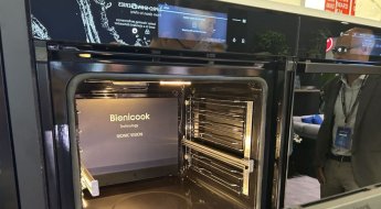 문닫힌 냉장고에서 식재료 위치 확인한다고?…AI가전에 푹 빠진 삼성·LG·보쉬