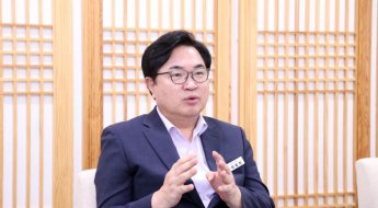 "아이 있으면 주 4일만 출근하세요"…파격 복지 내세운 동작구청