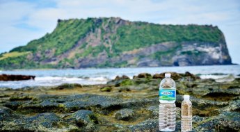 "30년간 화산송이 통과"…'18년' 제주삼다수 연령 바뀐다