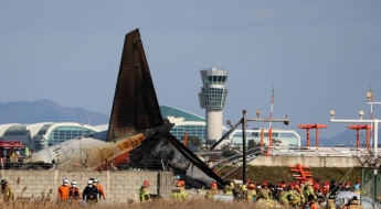 무안공항 사고 여객기 탑승자의 마지막 문자…"새가 끼여서"