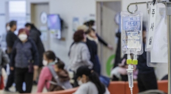 "10년 동안 이런 적 없었는데…확산 속도 너무 빨라" 환자 폭증에 방역당국도 '긴장'