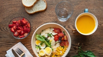 사과·감자·시금치 몸에 좋다더니…"건강에 오히려 독" 美 연구진 충격 발표