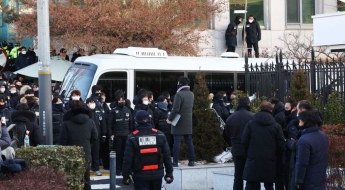 [속보]공수처 “尹 호송차 태워올지 현장에서 합의 있을 것”