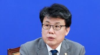 진성준 
