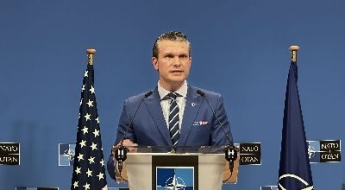 美국방장관, 앤스로픽 CEO 소환…AI 클로드 군대 활용 압박