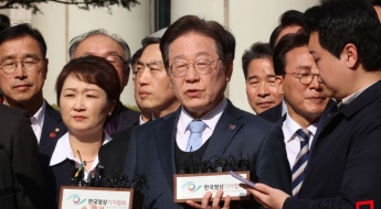 '오뚝이'처럼 되살아난 이재명, 사법리스크는 '별의순간'만 앞당겼다