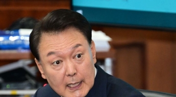 대선판에 다시 등장한 윤석열…