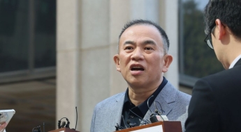 [속보]명태균, 김건희 특검 출석…공천개입 의혹 수사 속도