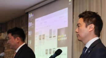 김새론 유족, 김수현 아동복지법 위반 고소…중2 때 교제 녹취 공개
