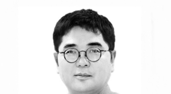 [초동시각]주말 내내 잠못 이룬 개미들