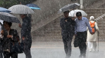 주말 곳곳에 비…제주 10∼60㎜·남해안 10∼40㎜