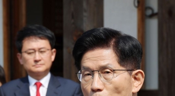 김문수, 천안서 '지방 살리기 공약' 발표...