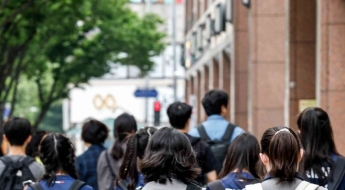 "우리 애 실패자 되면 어쩌나"…사교육 시장 누가 키웠나 봤더니