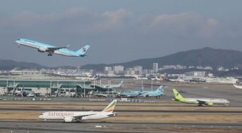 인천공항 도착 여객기서 태어난 신생아 숨져…경찰 수사 착수