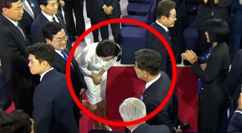 김혜경 여사 '90도 인사' 하는데…권성동 봤나 못봤나