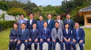 李대통령, 與 지도부와 첫 만찬…SNS에 직접 감회 밝혀(종합)