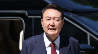 내란특검팀 “尹 피의자 중 1명…끌려다니지 않을 것”(종합)