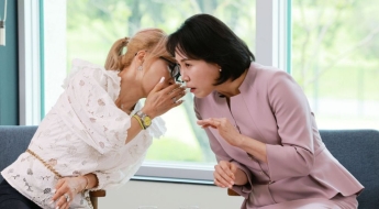 조수미, 김혜경 여사에 "떨려, 손 줘봐"…무슨 사이길래